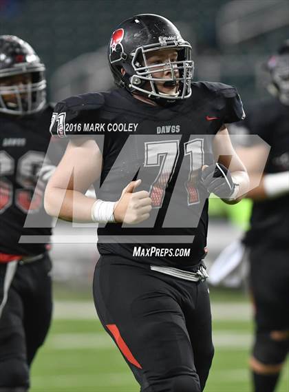Thumbnail 3 in The Woodlands vs. Bowie (UIL 6A Regional Playoff) photogallery.