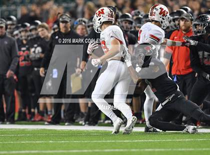 Thumbnail 2 in The Woodlands vs. Bowie (UIL 6A Regional Playoff) photogallery.