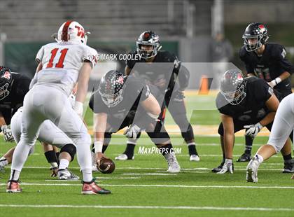 Thumbnail 2 in The Woodlands vs. Bowie (UIL 6A Regional Playoff) photogallery.