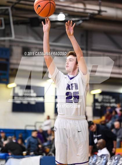 Thumbnail 2 in Christ the King vs  Rumson-Fair Haven (Metro Classic) photogallery.