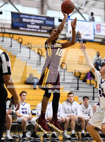 Thumbnail 2 in Christ the King vs  Rumson-Fair Haven (Metro Classic) photogallery.