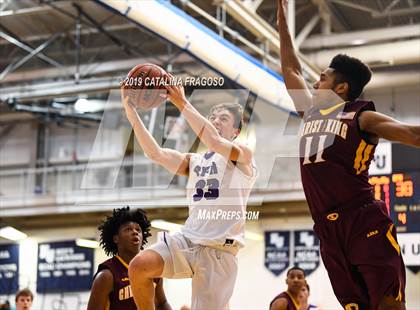 Thumbnail 3 in Christ the King vs  Rumson-Fair Haven (Metro Classic) photogallery.