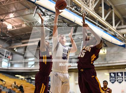 Thumbnail 1 in Christ the King vs  Rumson-Fair Haven (Metro Classic) photogallery.