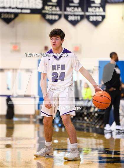 Thumbnail 1 in Christ the King vs  Rumson-Fair Haven (Metro Classic) photogallery.