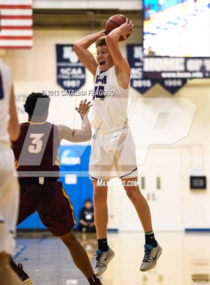 Thumbnail 1 in Christ the King vs  Rumson-Fair Haven (Metro Classic) photogallery.