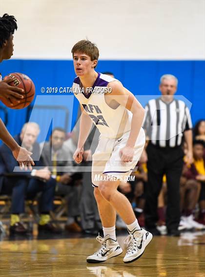Thumbnail 2 in Christ the King vs  Rumson-Fair Haven (Metro Classic) photogallery.