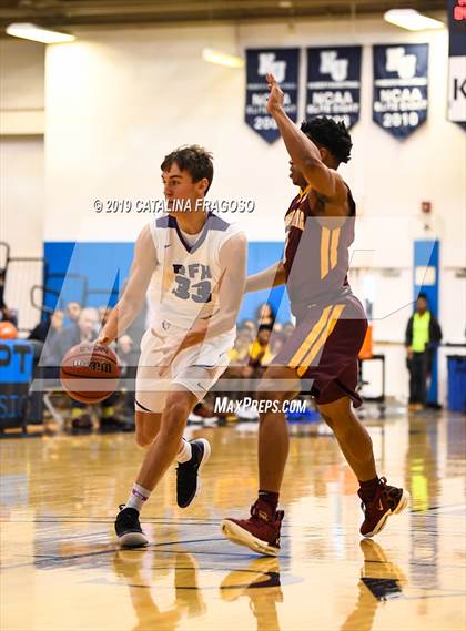 Thumbnail 3 in Christ the King vs  Rumson-Fair Haven (Metro Classic) photogallery.