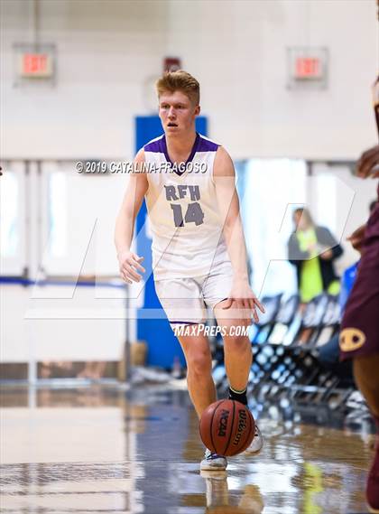 Thumbnail 1 in Christ the King vs  Rumson-Fair Haven (Metro Classic) photogallery.