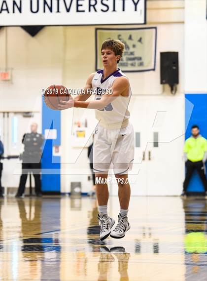 Thumbnail 3 in Christ the King vs  Rumson-Fair Haven (Metro Classic) photogallery.