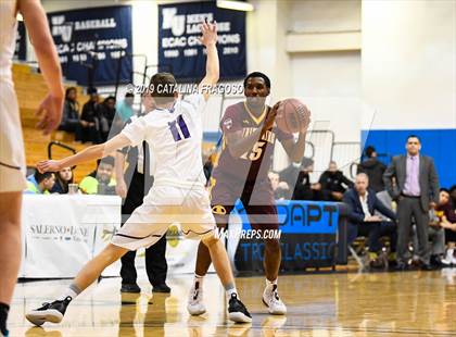 Thumbnail 1 in Christ the King vs  Rumson-Fair Haven (Metro Classic) photogallery.