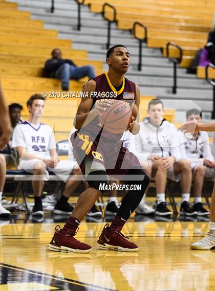 Thumbnail 3 in Christ the King vs  Rumson-Fair Haven (Metro Classic) photogallery.