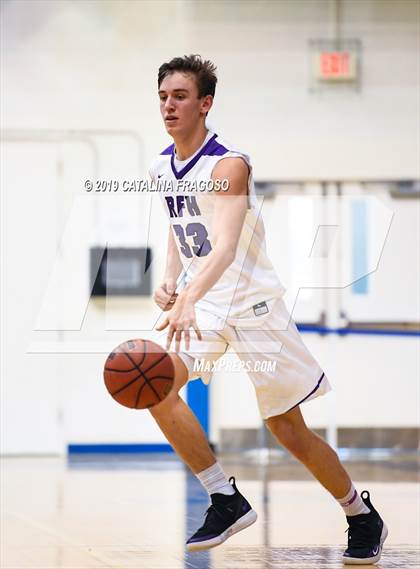 Thumbnail 2 in Christ the King vs  Rumson-Fair Haven (Metro Classic) photogallery.