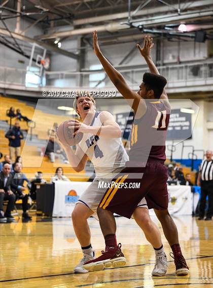 Thumbnail 3 in Christ the King vs  Rumson-Fair Haven (Metro Classic) photogallery.