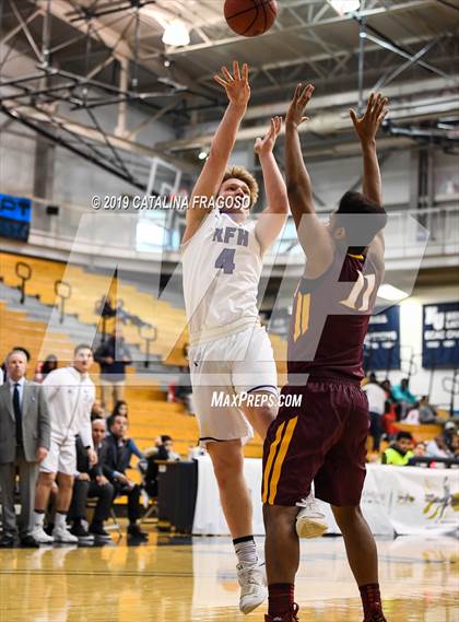 Thumbnail 2 in Christ the King vs  Rumson-Fair Haven (Metro Classic) photogallery.