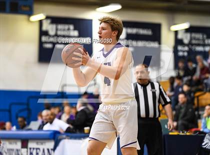 Thumbnail 3 in Christ the King vs  Rumson-Fair Haven (Metro Classic) photogallery.
