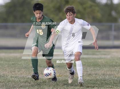 Thumbnail 3 in Oakwood/Catlin @ St. Thomas More photogallery.