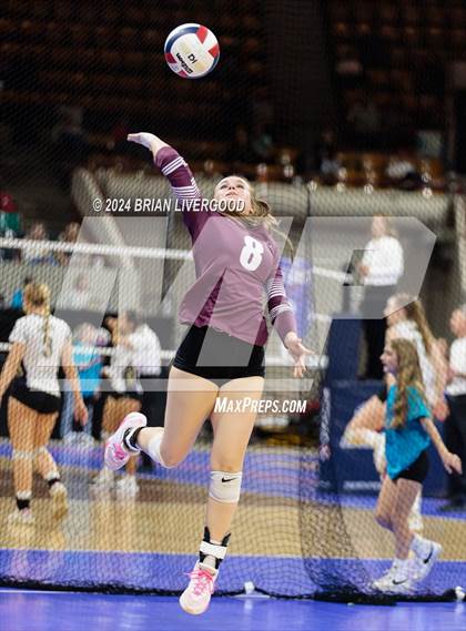 Thumbnail 1 in Fleming vs. Idalia (CHSAA 1A Round 3) photogallery.