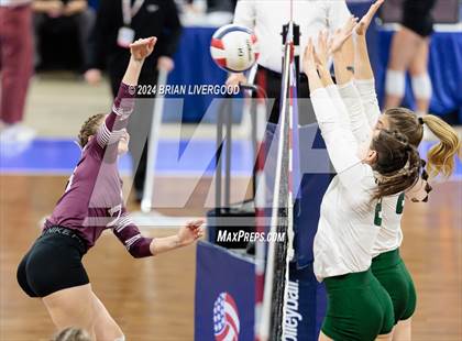 Thumbnail 2 in Fleming vs. Idalia (CHSAA 1A Round 3) photogallery.
