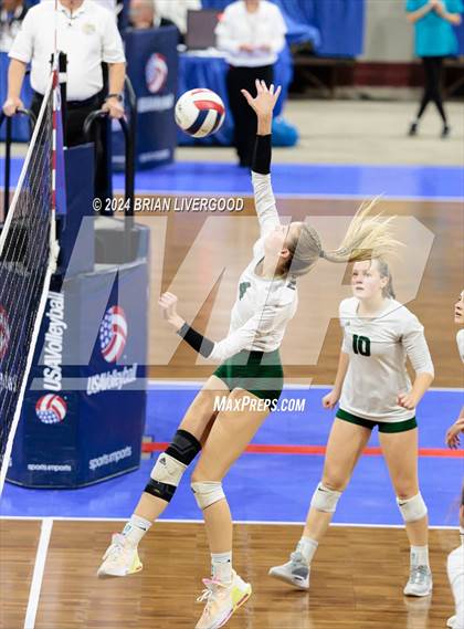 Thumbnail 2 in Fleming vs. Idalia (CHSAA 1A Round 3) photogallery.