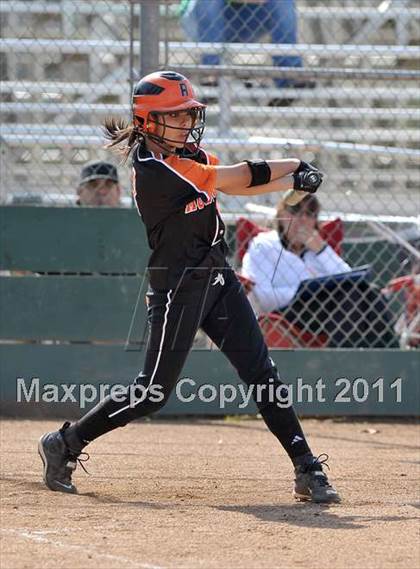 Thumbnail 3 in Roseville vs. Woodland (Victory Pre-Season Tournament) photogallery.