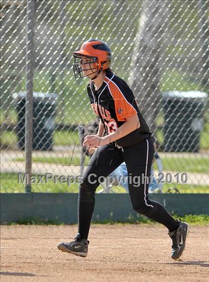 Thumbnail 1 in Roseville vs. Woodland (Victory Pre-Season Tournament) photogallery.