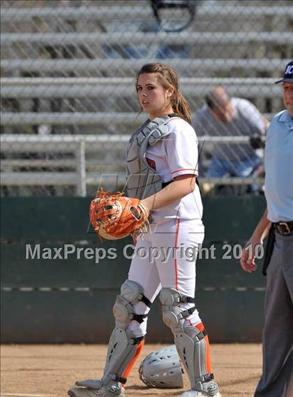 Thumbnail 3 in Roseville vs. Woodland (Victory Pre-Season Tournament) photogallery.