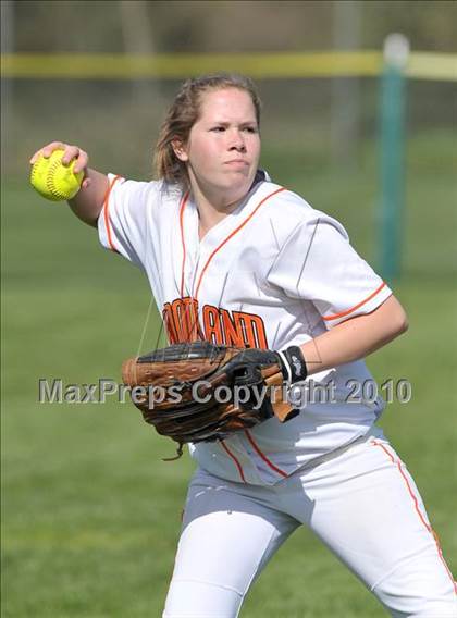 Thumbnail 1 in Roseville vs. Woodland (Victory Pre-Season Tournament) photogallery.