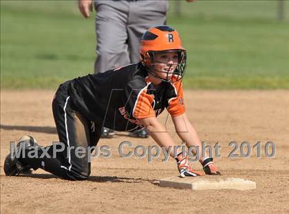 Thumbnail 3 in Roseville vs. Woodland (Victory Pre-Season Tournament) photogallery.