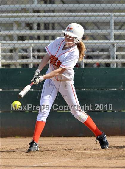 Thumbnail 1 in Roseville vs. Woodland (Victory Pre-Season Tournament) photogallery.