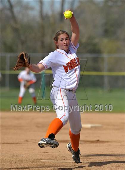 Thumbnail 2 in Roseville vs. Woodland (Victory Pre-Season Tournament) photogallery.