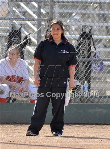 Thumbnail 3 in Roseville vs. Woodland (Victory Pre-Season Tournament) photogallery.