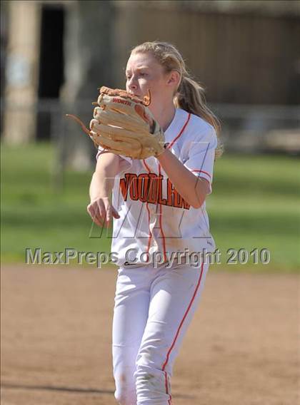 Thumbnail 2 in Roseville vs. Woodland (Victory Pre-Season Tournament) photogallery.