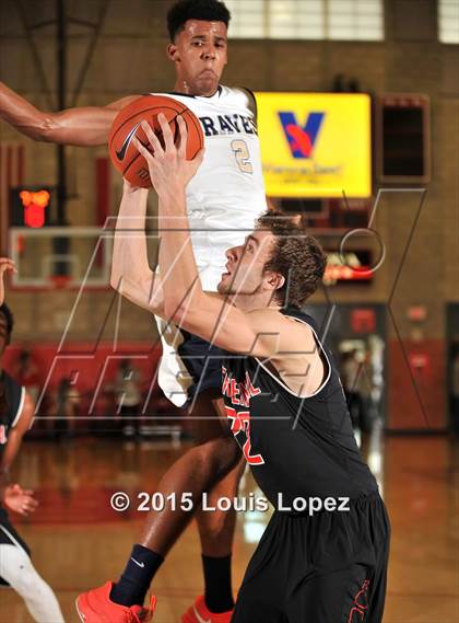 Thumbnail 3 in Centennial vs. St. John Bosco (Nike Extravaganza) photogallery.