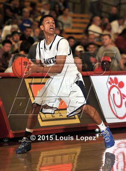 Thumbnail 3 in Centennial vs. St. John Bosco (Nike Extravaganza) photogallery.