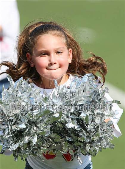Thumbnail 3 in Everman vs. Highland Park (Tom Landry Classic) photogallery.