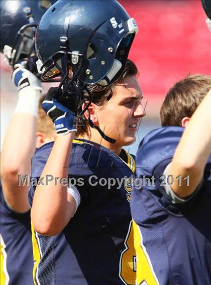 Thumbnail 2 in Everman vs. Highland Park (Tom Landry Classic) photogallery.
