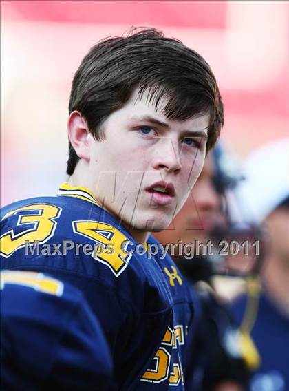 Thumbnail 2 in Everman vs. Highland Park (Tom Landry Classic) photogallery.