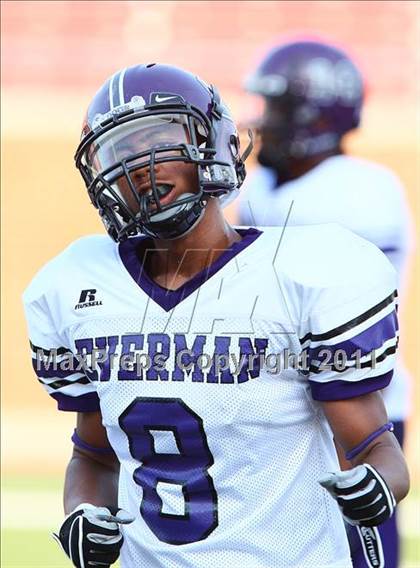 Thumbnail 1 in Everman vs. Highland Park (Tom Landry Classic) photogallery.