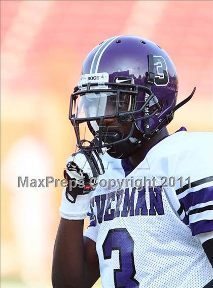 Thumbnail 3 in Everman vs. Highland Park (Tom Landry Classic) photogallery.
