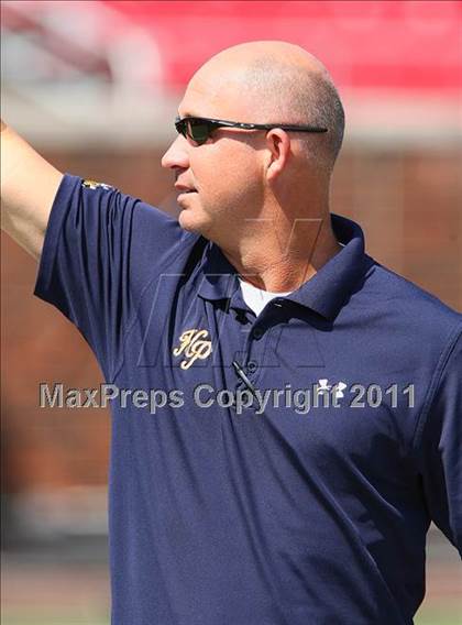 Thumbnail 3 in Everman vs. Highland Park (Tom Landry Classic) photogallery.