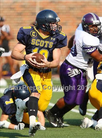 Thumbnail 3 in Everman vs. Highland Park (Tom Landry Classic) photogallery.