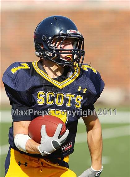 Thumbnail 2 in Everman vs. Highland Park (Tom Landry Classic) photogallery.