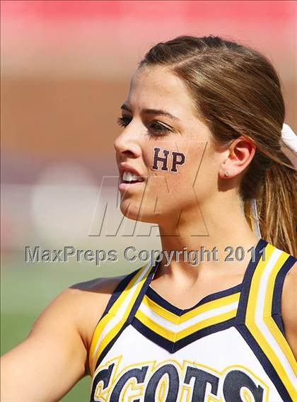 Thumbnail 2 in Everman vs. Highland Park (Tom Landry Classic) photogallery.