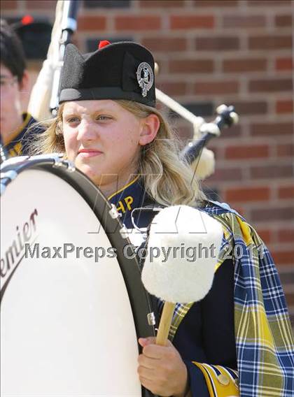 Thumbnail 2 in Everman vs. Highland Park (Tom Landry Classic) photogallery.