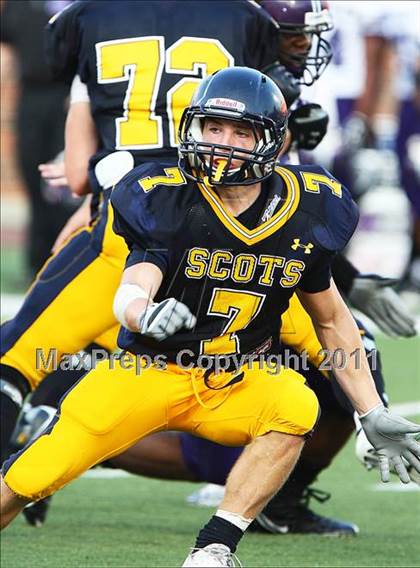 Thumbnail 3 in Everman vs. Highland Park (Tom Landry Classic) photogallery.