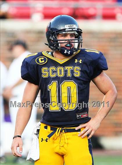 Thumbnail 2 in Everman vs. Highland Park (Tom Landry Classic) photogallery.