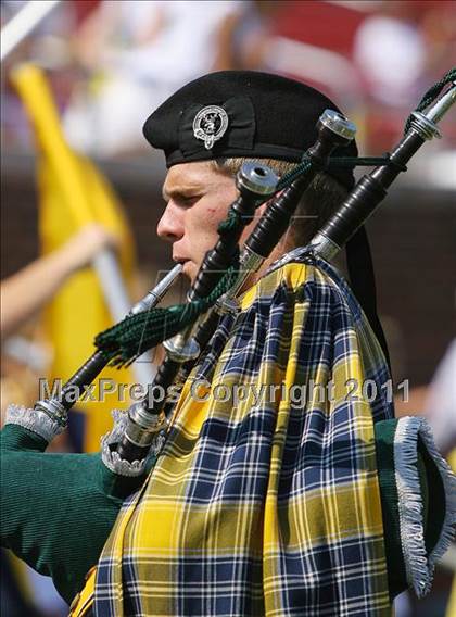 Thumbnail 2 in Everman vs. Highland Park (Tom Landry Classic) photogallery.