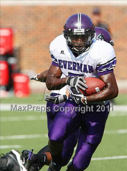Thumbnail 1 in Everman vs. Highland Park (Tom Landry Classic) photogallery.