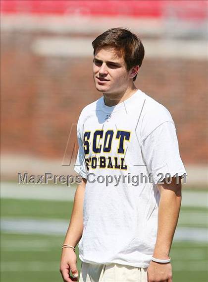 Thumbnail 1 in Everman vs. Highland Park (Tom Landry Classic) photogallery.