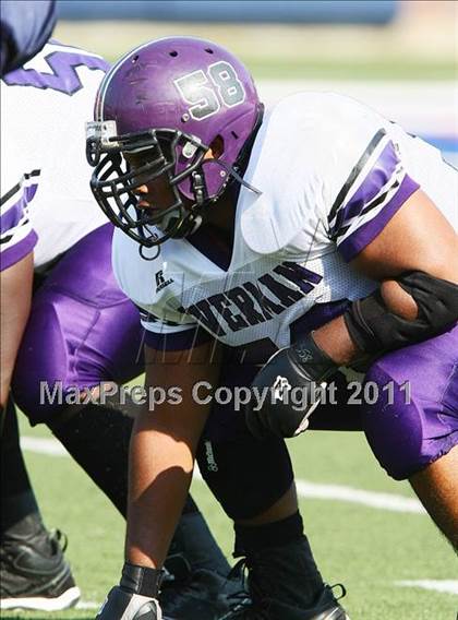 Thumbnail 2 in Everman vs. Highland Park (Tom Landry Classic) photogallery.